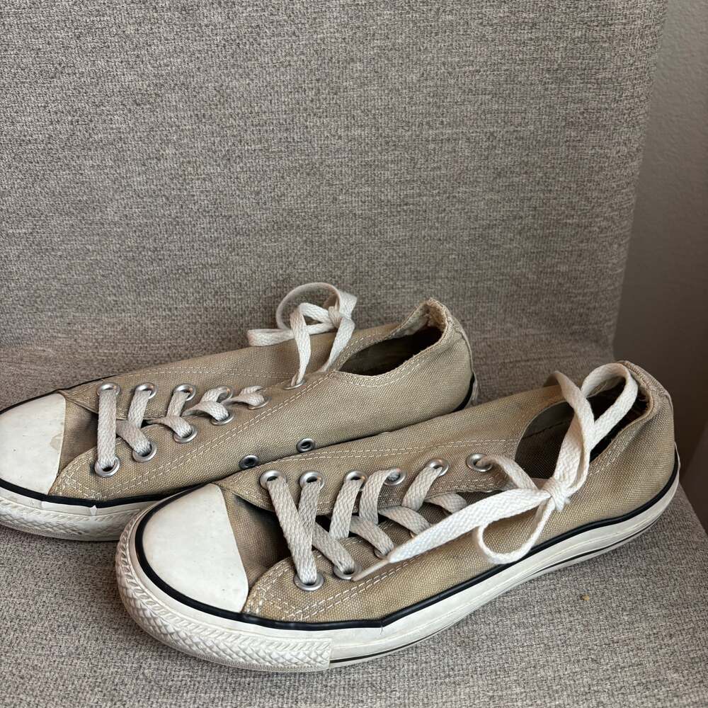 Converse All Star Beige Low Top Sneakers Women’s Size 4.5